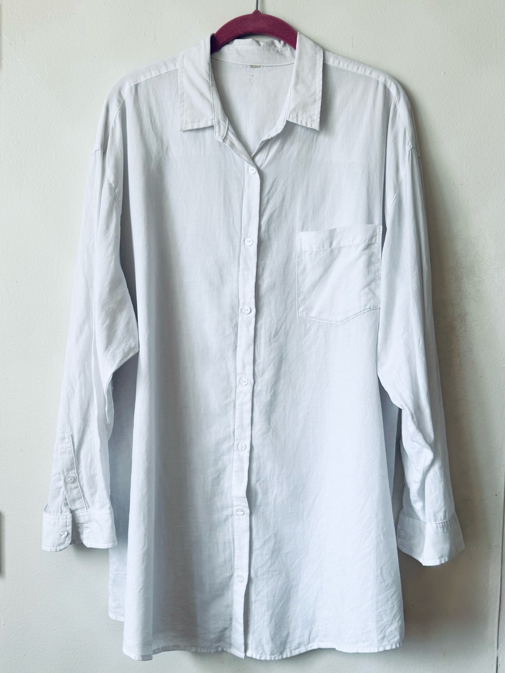 Victoria’s Secret Oversized Top. Large. White.